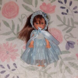 Mattel's Kelly Barbie's little sister Articulated knees brown hair